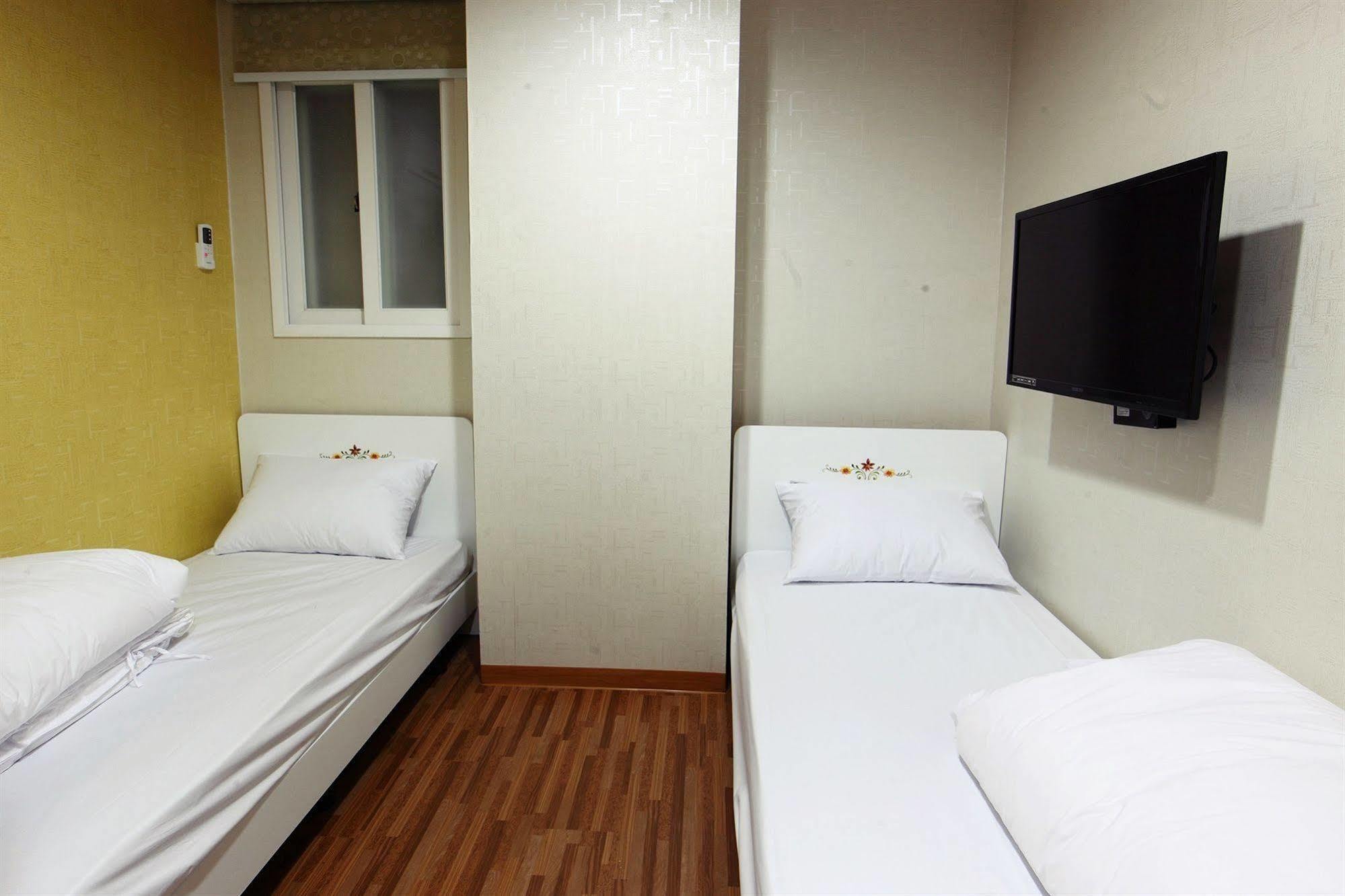 Chloe Guesthouse Gangnam Seoul Exterior photo
