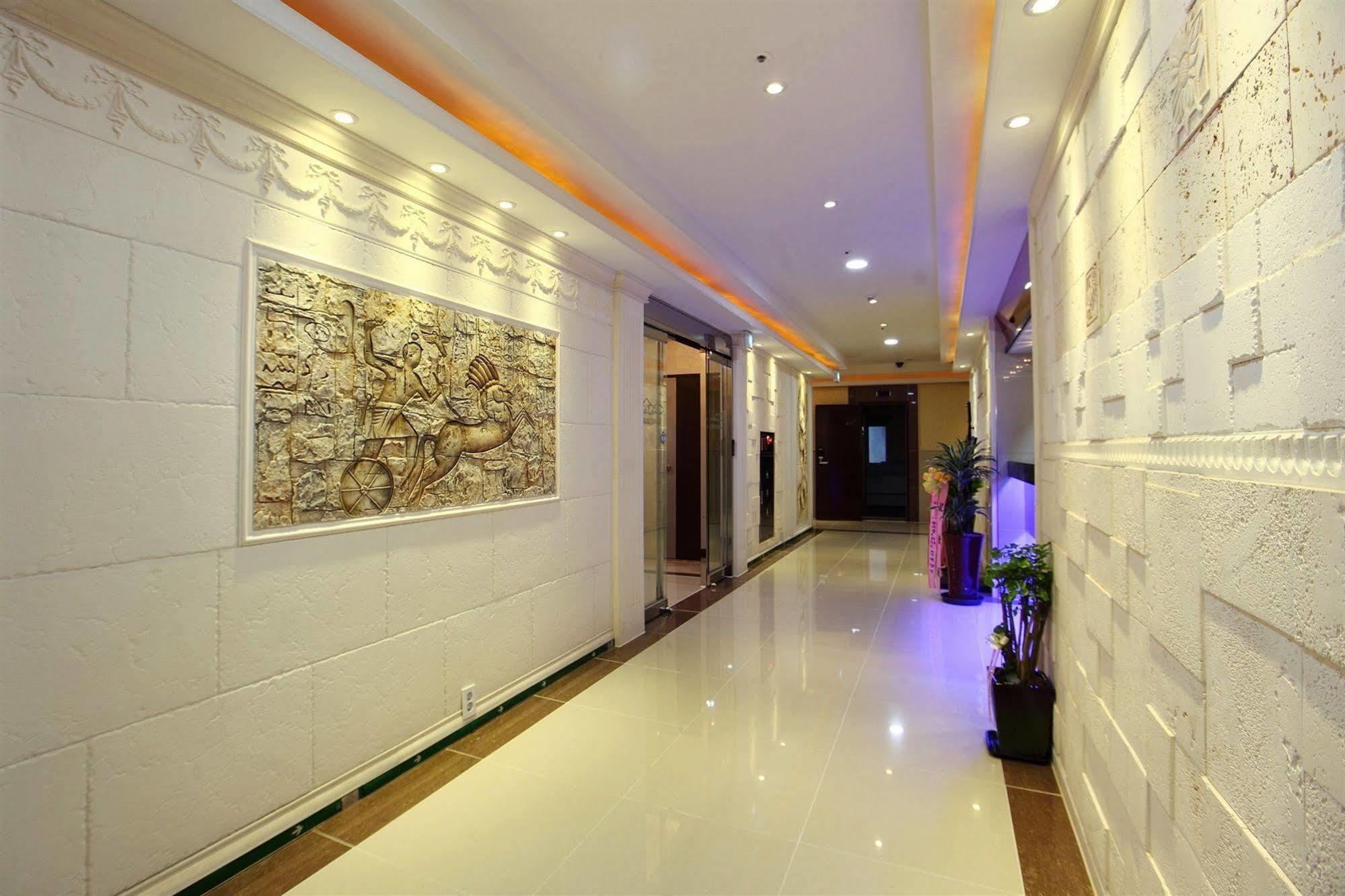 Chloe Guesthouse Gangnam Seoul Exterior photo